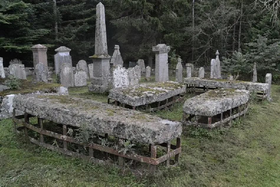 Cluny Mortsafe Aberdeenshire