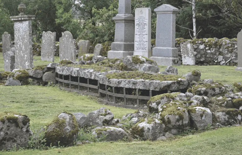 Mortsafes Old Kinnernie Aberdeenshire