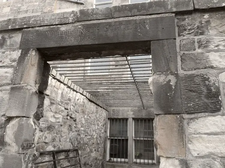 Caged lair of Surgeon William Inglis Greyfriars Kirkyard