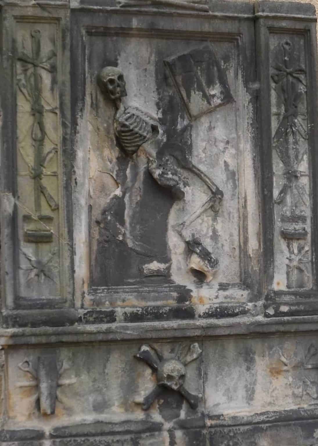 Dancing Skeleton Gravestone of Surgeon James Borthwick  at Greyfriars Kirkyard Edinburgh
