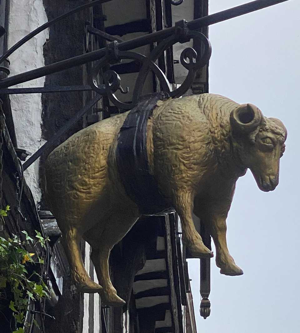 The Golden Fleece, One of the most haunted pubs in York